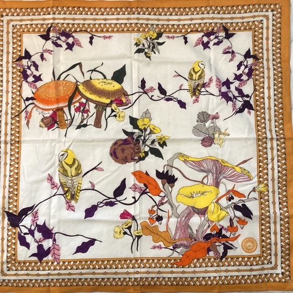 Tory Burch Accessories - Tory Burch Multicolor Nature Print Scarf